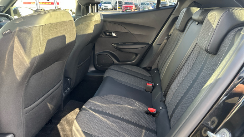 Peugeot 2008 1.2 PureTech 130 Allure 5dr EAT8 Petrol Estate